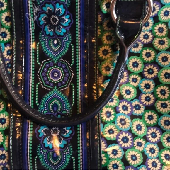 NWOT Vera Bradley small duffle
Frill Collection - Picture 2 of 7